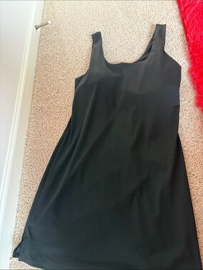 Classic Black Sleeveless Shift Dress